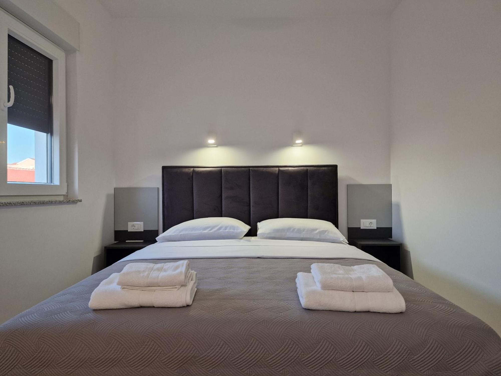Apartments Okit Vodice Extérieur photo